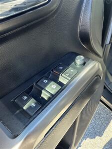 2022 Toyota Tacoma Limited   - Photo 18 - Stuarts Draft, VA 24477
