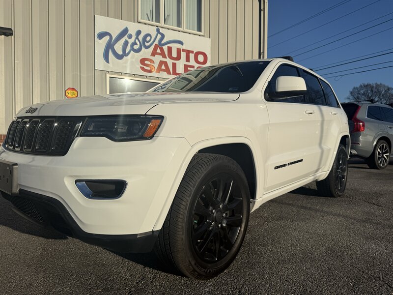 2017 Jeep Grand Cherokee Altitude  