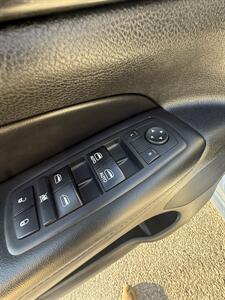 2017 Jeep Grand Cherokee Altitude   - Photo 17 - Stuarts Draft, VA 24477