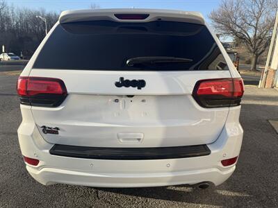 2017 Jeep Grand Cherokee Altitude   - Photo 8 - Stuarts Draft, VA 24477