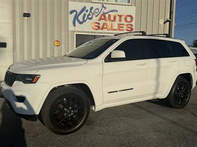 2017 Jeep Grand Cherokee Altitude   - Photo 13 - Stuarts Draft, VA 24477