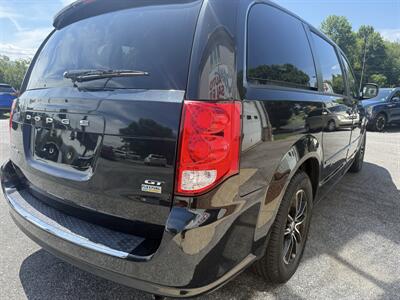 2017 Dodge Grand Caravan GT - Photo 7 - Stuarts Draft, VA 24477