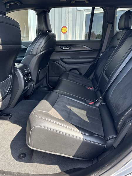 2024 Jeep Grand Cherokee Altitude X photo 17