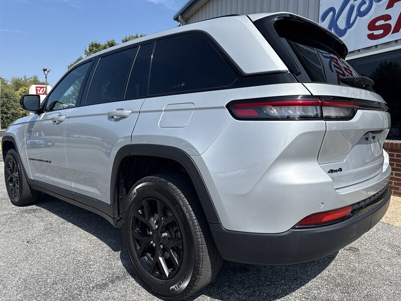 2024 Jeep Grand Cherokee Altitude X photo 4