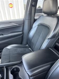 2024 Jeep Grand Cherokee Altitude X   - Photo 18 - Stuarts Draft, VA 24477