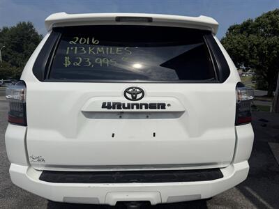2016 Toyota 4Runner SR5 - Photo 8 - Stuarts Draft, VA 24477