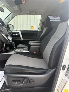 2016 Toyota 4Runner SR5 - Photo 14 - Stuarts Draft, VA 24477