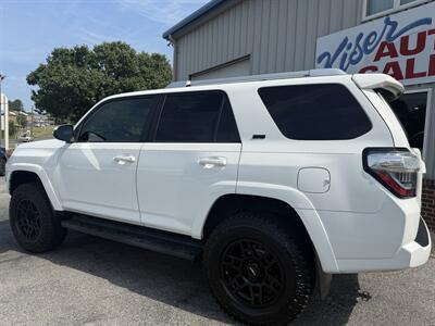 2016 Toyota 4Runner SR5 - Photo 10 - Stuarts Draft, VA 24477
