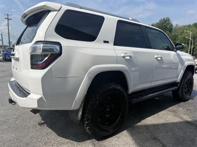 2016 Toyota 4Runner SR5 - Photo 6 - Stuarts Draft, VA 24477