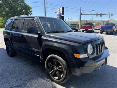 2017 Jeep Patriot Latitude   - Photo 3 - Stuarts Draft, VA 24477