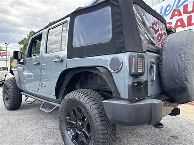 2015 Jeep Wrangler Unlimited Sport   - Photo 9 - Stuarts Draft, VA 24477