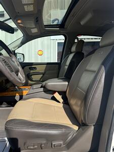 2015 Nissan Armada Platinum - Photo 16 - Stuarts Draft, VA 24477