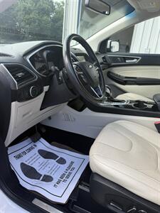 2015 Ford Edge Titanium   - Photo 15 - Stuarts Draft, VA 24477