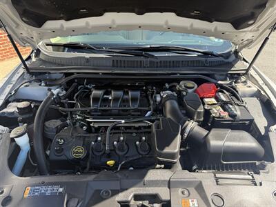 2017 Ford Taurus Limited   - Photo 28 - Stuarts Draft, VA 24477
