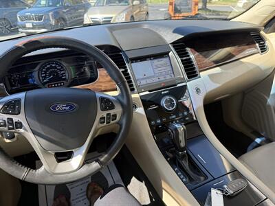 2017 Ford Taurus Limited   - Photo 14 - Stuarts Draft, VA 24477
