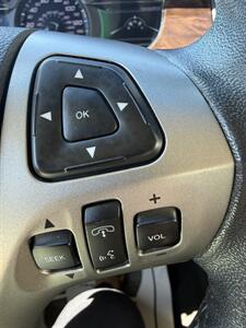 2017 Ford Taurus Limited   - Photo 31 - Stuarts Draft, VA 24477