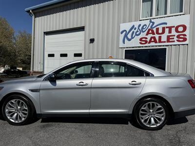 2017 Ford Taurus Limited   - Photo 10 - Stuarts Draft, VA 24477