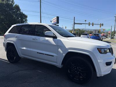 2022 Jeep Grand Cherokee WK Laredo X - Photo 5 - Stuarts Draft, VA 24477