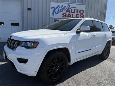 2022 Jeep Grand Cherokee WK Laredo X - Photo 2 - Stuarts Draft, VA 24477