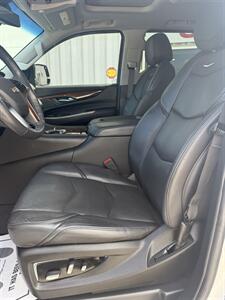2019 Cadillac Escalade Premium Luxury   - Photo 13 - Stuarts Draft, VA 24477