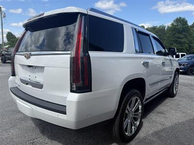2019 Cadillac Escalade Premium Luxury   - Photo 9 - Stuarts Draft, VA 24477
