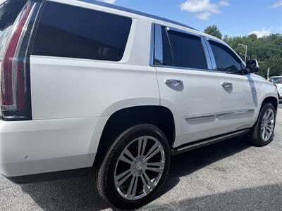 2019 Cadillac Escalade Premium Luxury   - Photo 8 - Stuarts Draft, VA 24477