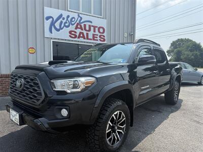2020 Toyota Tacoma TRD Sport - Photo 2 - Stuarts Draft, VA 24477