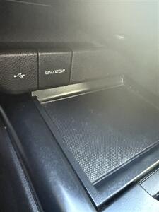 2020 Toyota Camry SE   - Photo 20 - Stuarts Draft, VA 24477