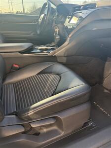 2020 Toyota Camry SE   - Photo 29 - Stuarts Draft, VA 24477