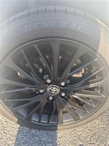 2020 Toyota Camry SE   - Photo 10 - Stuarts Draft, VA 24477