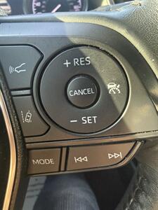 2020 Toyota Camry SE   - Photo 21 - Stuarts Draft, VA 24477