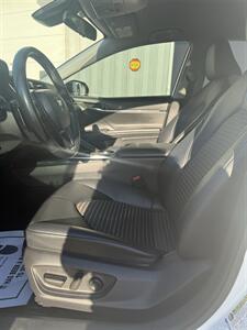 2020 Toyota Camry SE   - Photo 11 - Stuarts Draft, VA 24477