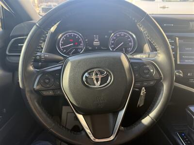 2020 Toyota Camry SE   - Photo 16 - Stuarts Draft, VA 24477