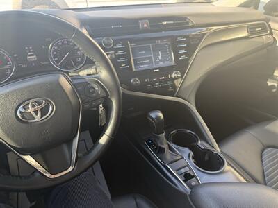 2020 Toyota Camry SE   - Photo 13 - Stuarts Draft, VA 24477