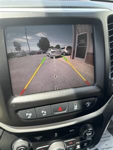 2016 Jeep Cherokee Trailhawk   - Photo 18 - Stuarts Draft, VA 24477