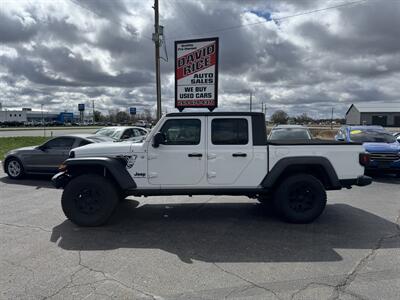 2020 Jeep Gladiator Sport S   - Photo 1 - Schoolcraft, MI 49087