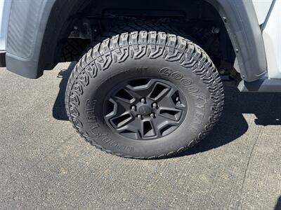 2020 Jeep Gladiator Sport S   - Photo 30 - Schoolcraft, MI 49087