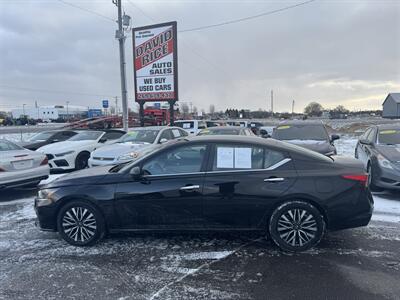 2024 Nissan Altima 2.5 SV   - Photo 1 - Schoolcraft, MI 49087