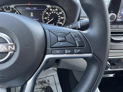 2024 Nissan Altima 2.5 SV   - Photo 11 - Schoolcraft, MI 49087
