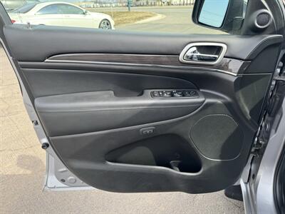 2018 Jeep Grand Cherokee Overland   - Photo 5 - Schoolcraft, MI 49087