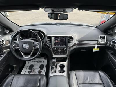 2018 Jeep Grand Cherokee Overland   - Photo 16 - Schoolcraft, MI 49087