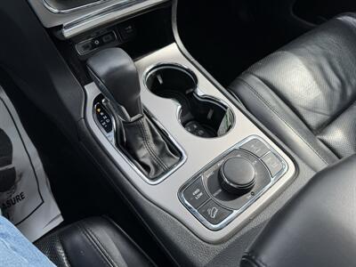 2018 Jeep Grand Cherokee Overland   - Photo 14 - Schoolcraft, MI 49087