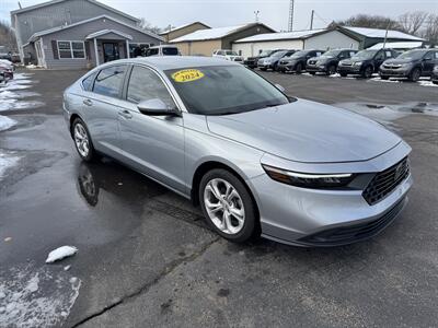 2024 Honda Accord LX   - Photo 4 - Schoolcraft, MI 49087