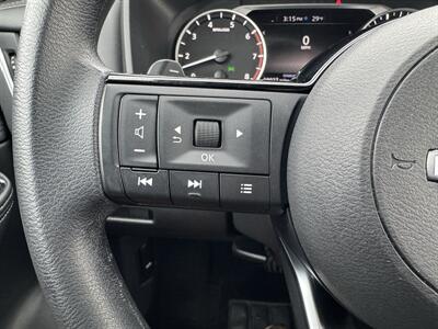 2023 Nissan Rogue SV   - Photo 9 - Schoolcraft, MI 49087