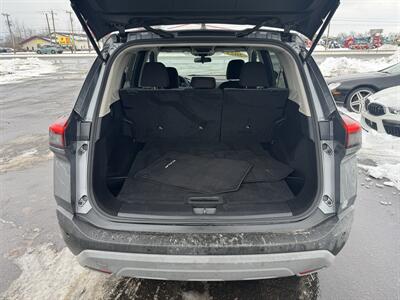 2023 Nissan Rogue SV   - Photo 22 - Schoolcraft, MI 49087