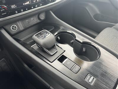 2023 Nissan Rogue SV   - Photo 16 - Schoolcraft, MI 49087