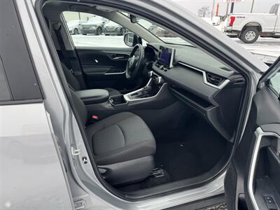 2024 Toyota RAV4 XLE   - Photo 24 - Schoolcraft, MI 49087