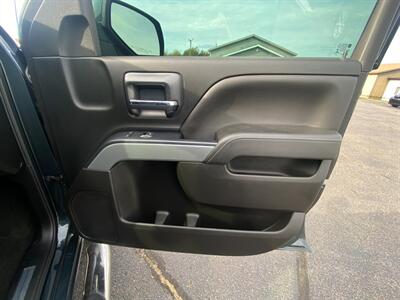 2018 Chevrolet Silverado 1500 LT   - Photo 12 - Schoolcraft, MI 49087