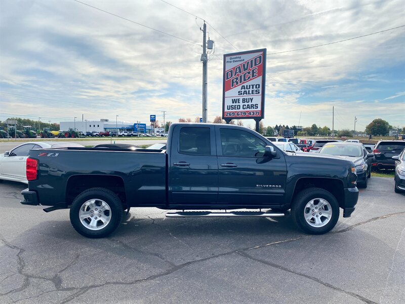 2018 Chevrolet Silverado 1500 LT   - Photo 1 - Schoolcraft, MI 49087