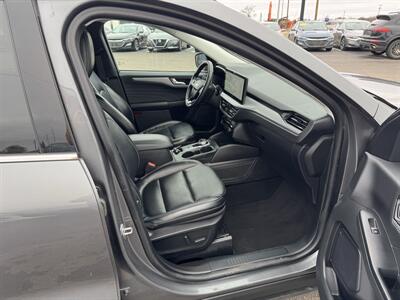 2023 Ford Escape Platinum   - Photo 26 - Schoolcraft, MI 49087